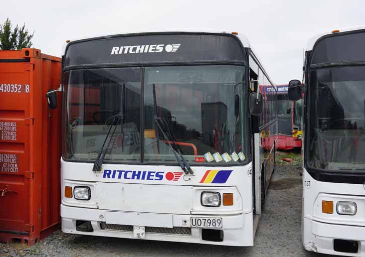 Ritchies Volvo B10M Alexander PS 147